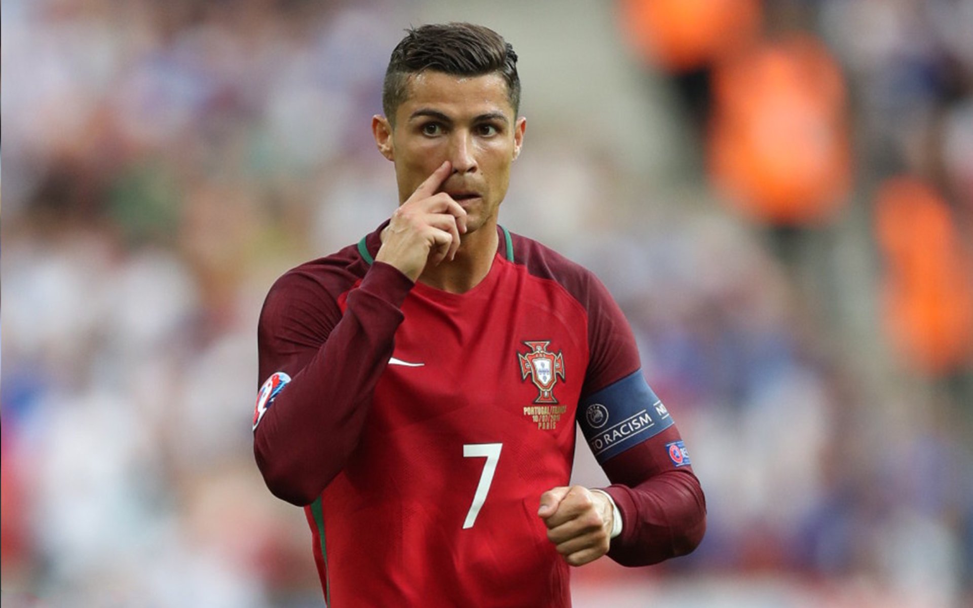 九游娱乐app-电竞赛场焦点！俄罗斯队对阵美国队，防守反击奏效，球队笑到最后